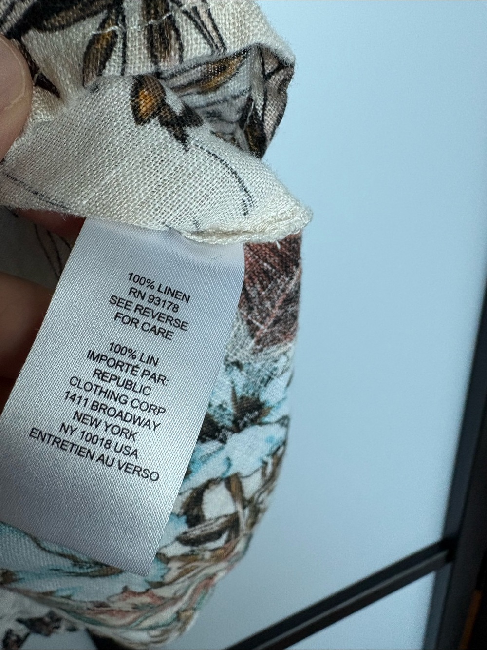 Elie Tahari 100% Linen Botanical Print Button-Down Shirt – Size M - Picture 4 of 8